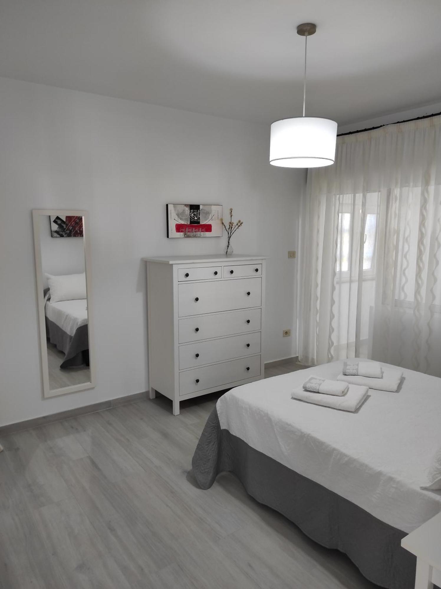 Area Pequena Apartment Ézaro